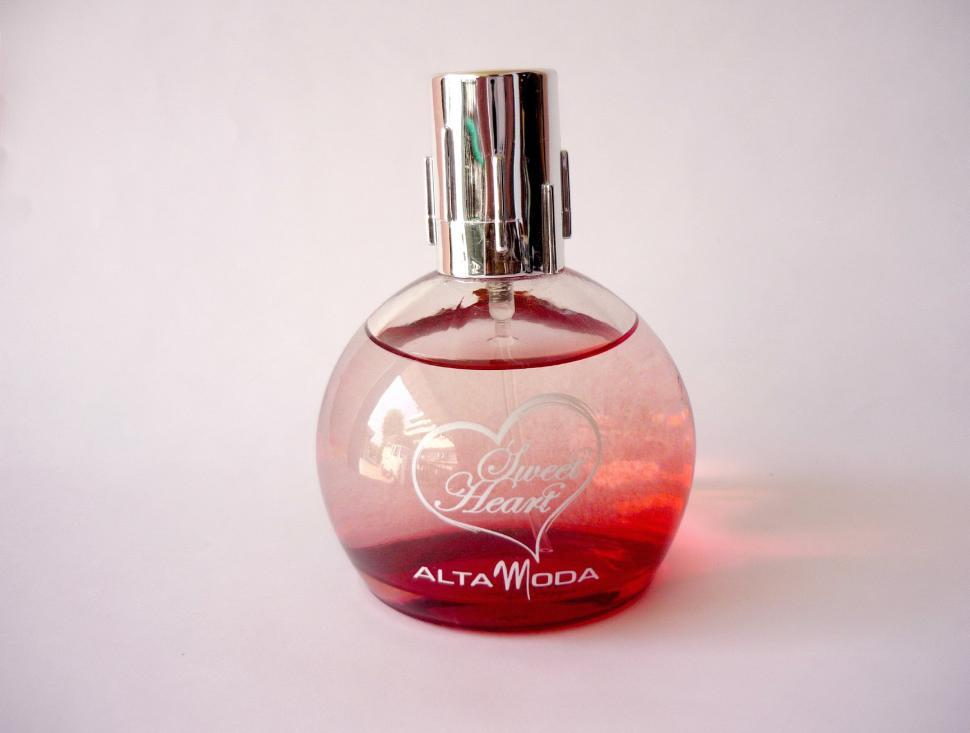 Free Image of Sweet Heart Alda Moda Perfume 