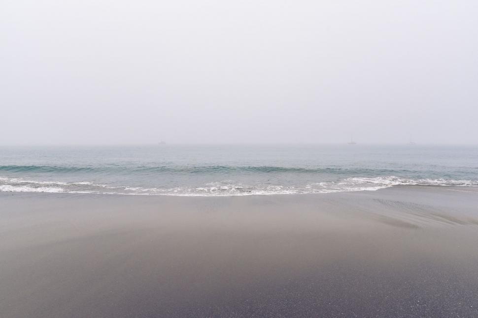 Free Image of Foggy Seashore 