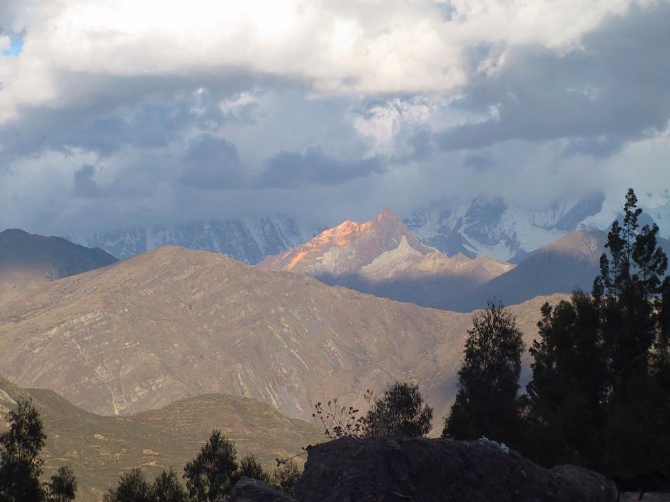 Free Image of Huayhuash mountains from Chiquián (Peru) 