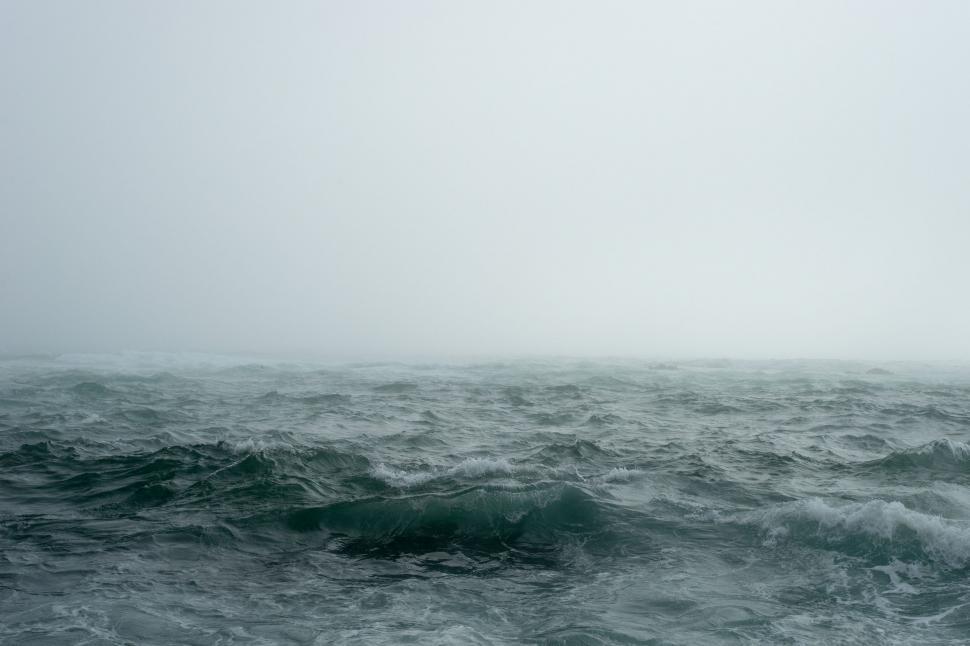Free Image of Turbulent ocean 