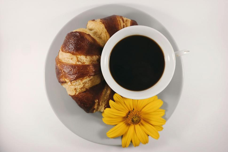 Free Image of Coffee and flower  