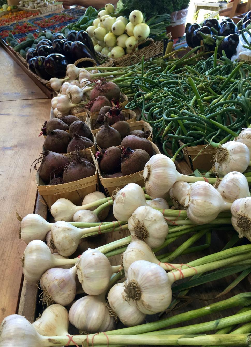 Free Image of Vegetables at a farmers market 