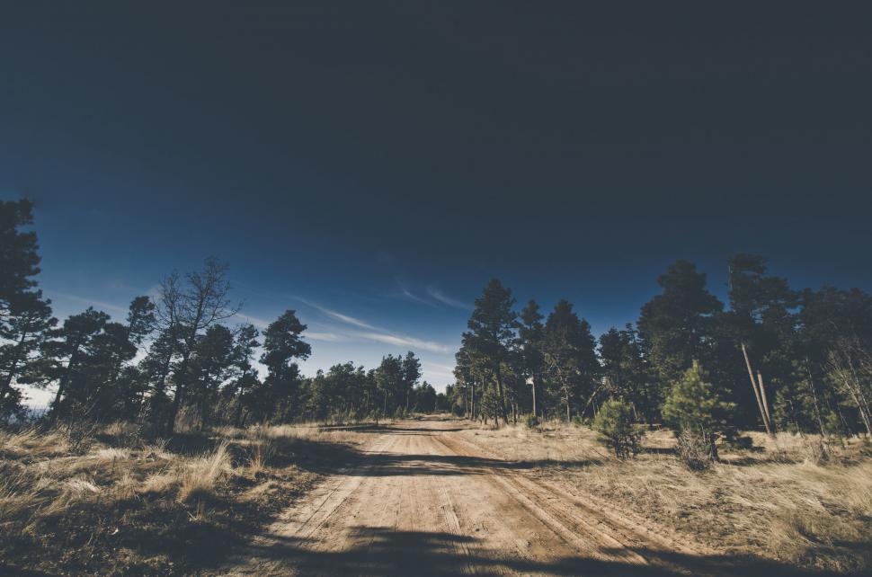 Free Image of Trail Road and dark blue sky  