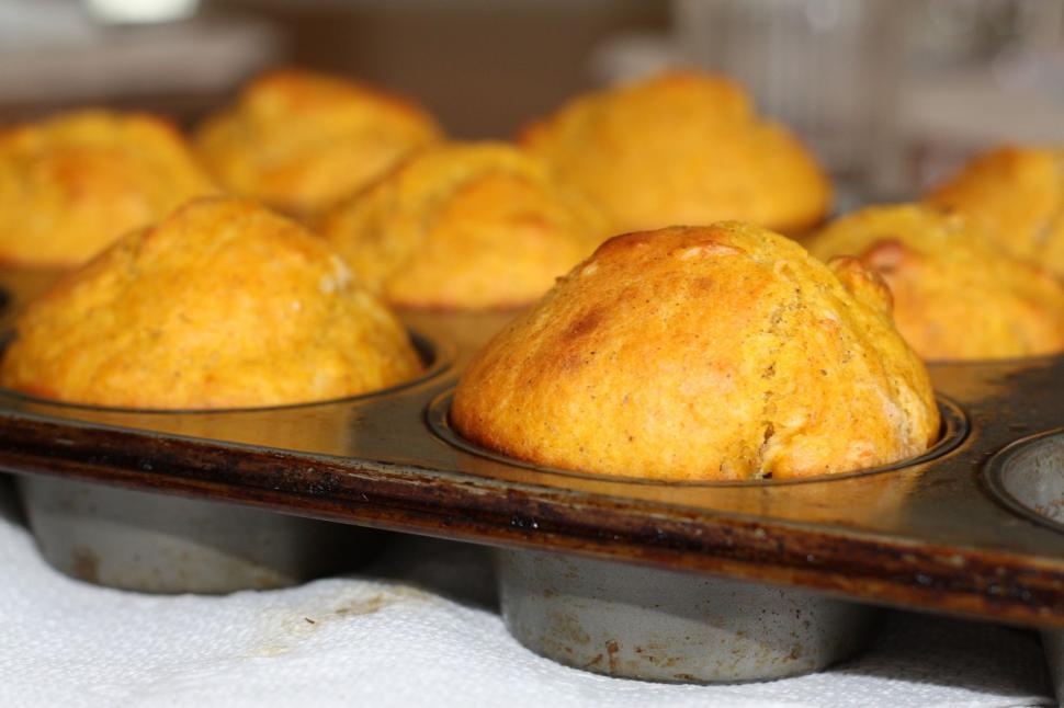 Free Image of Muffins in Tray  