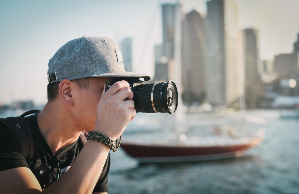 Free Image of Photographer wearing a Cap  