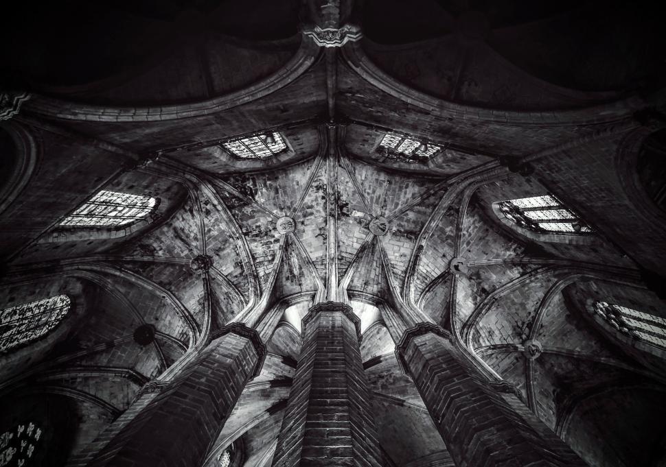 Free Image of Black and white view of Church Pillar from Below  