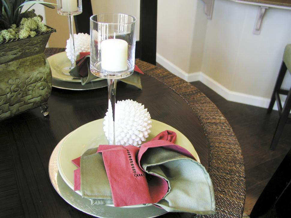 Free Image of Place Setting 