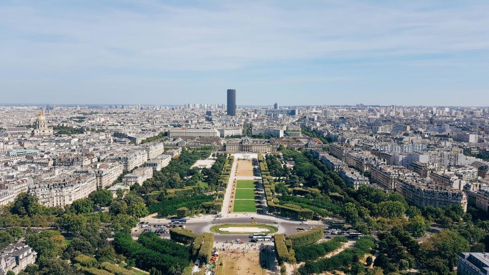 Free Image of Champ de Mars view from top of Eiffel tower 