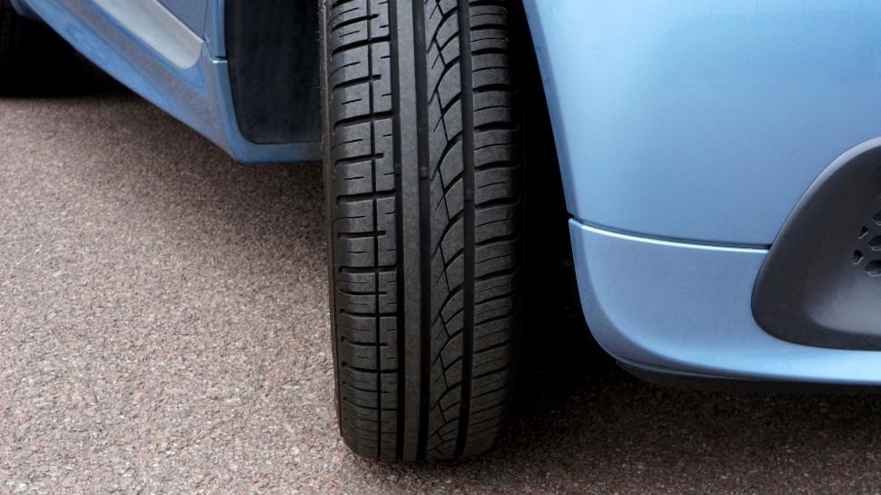 Free Image of Car Tyre  