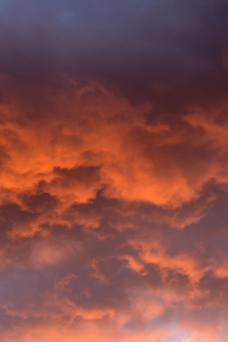 Free Image of Sunset clouds  