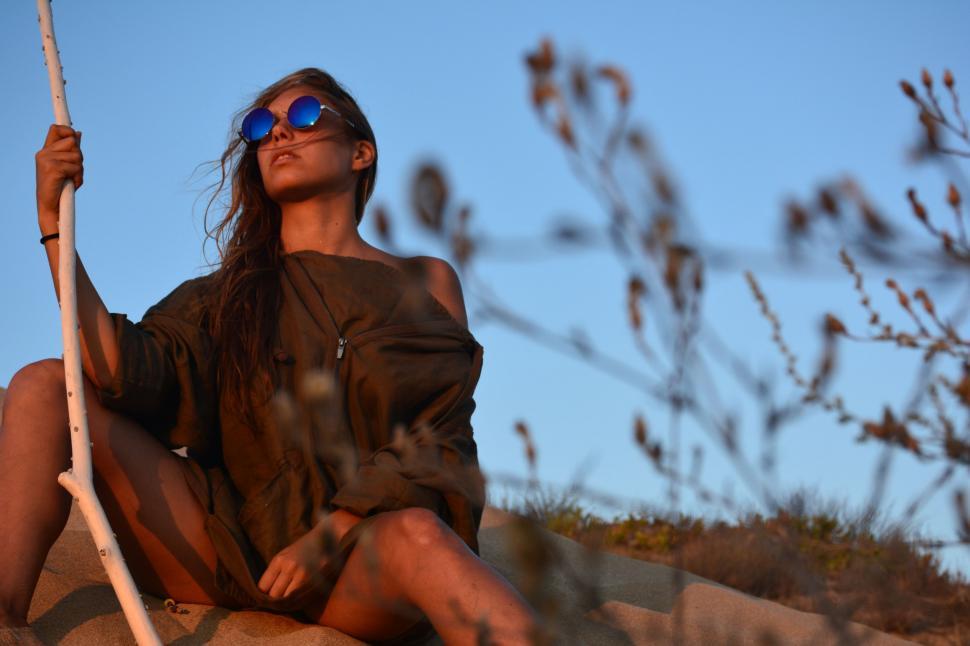 Free Image of Fashion Photoshoot - Seductive Woman in blue sunglasses 