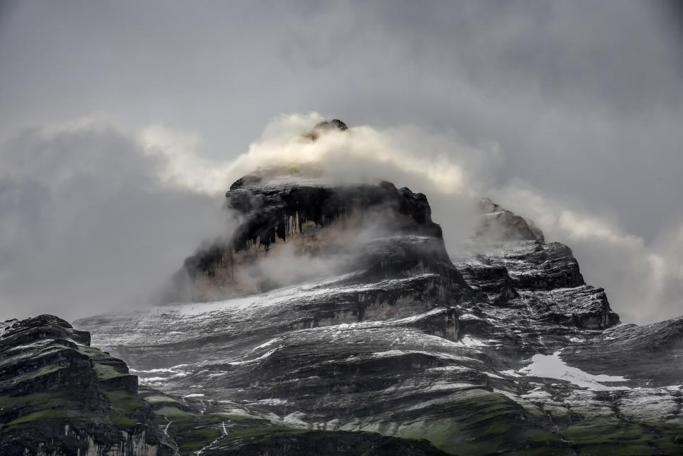 Free Image of Fog and Snow Mountain  