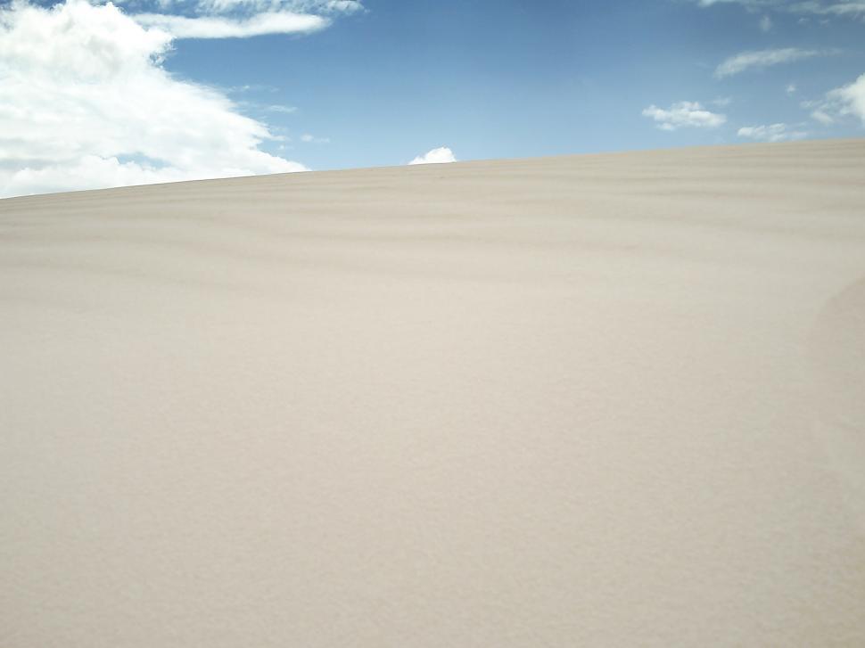 Free Image of Dune 