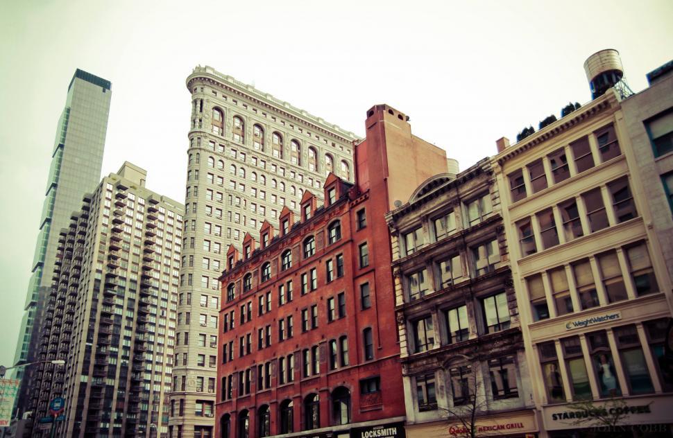 Free Image of Flatiron building in New York  