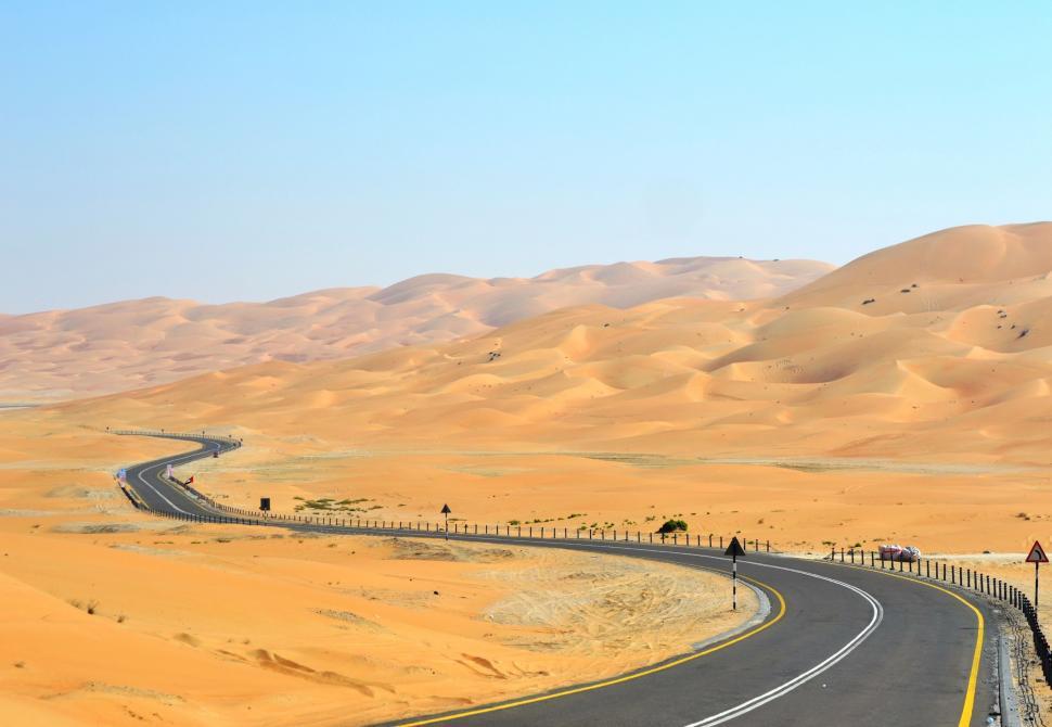 Free Image of Road in Desert  