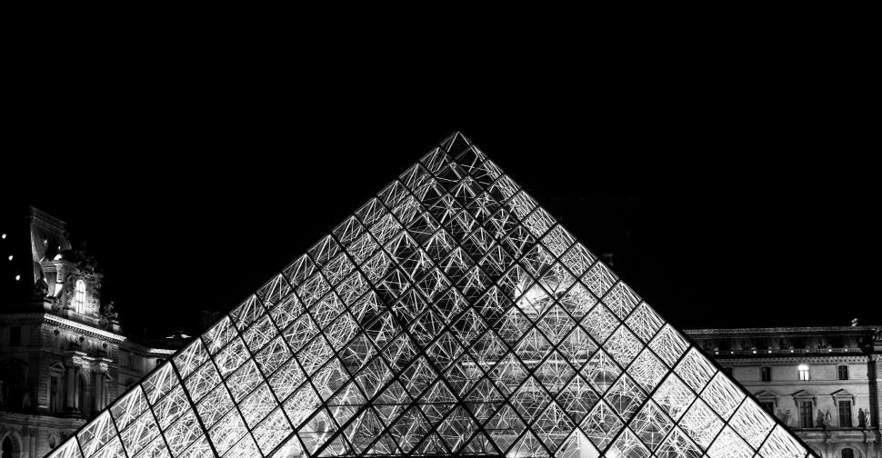 Free Image of Black and white view of Louvre Pyramid 