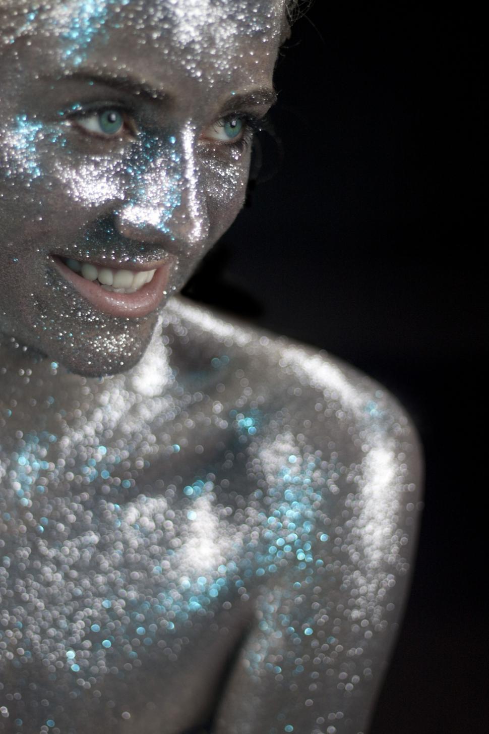 Free Image of Woman with glitter makeup 