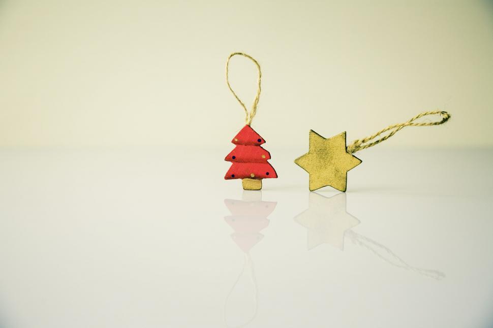 Free Image of Star and Tree - Christmas tree decorations 