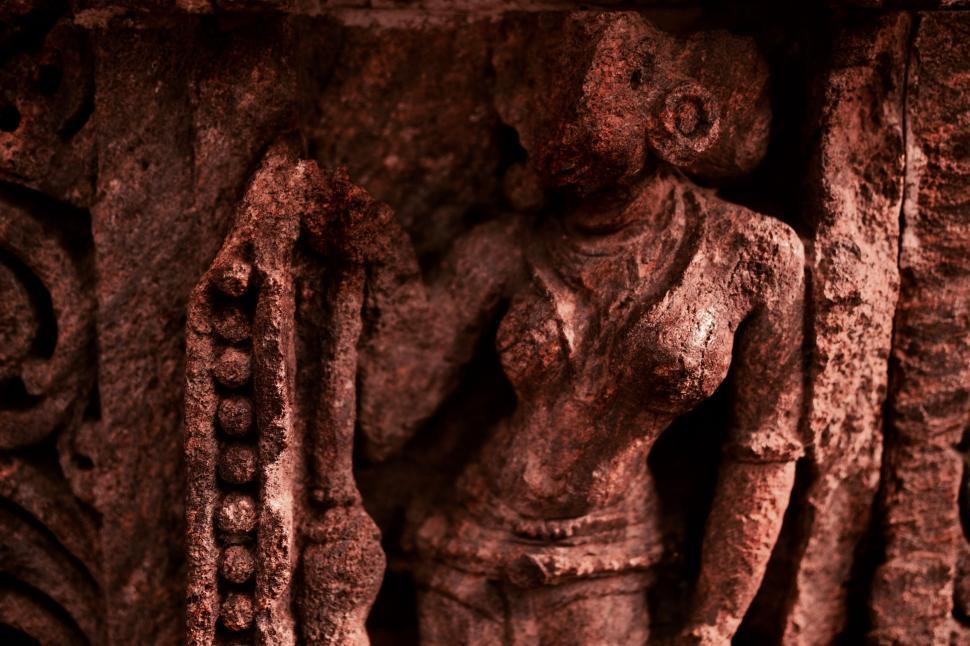 Free Image of Indian woman sculpture 