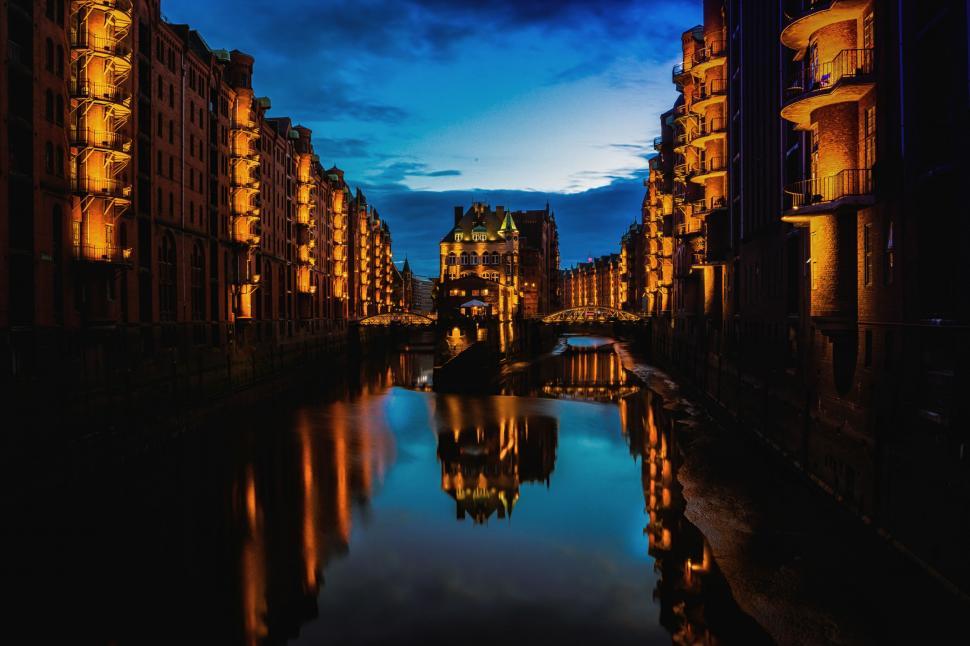 Free Image of Canal Warehouses with reflection in Hamburg 