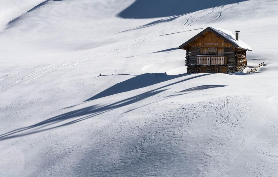 Free Image of Chalet on Snow  
