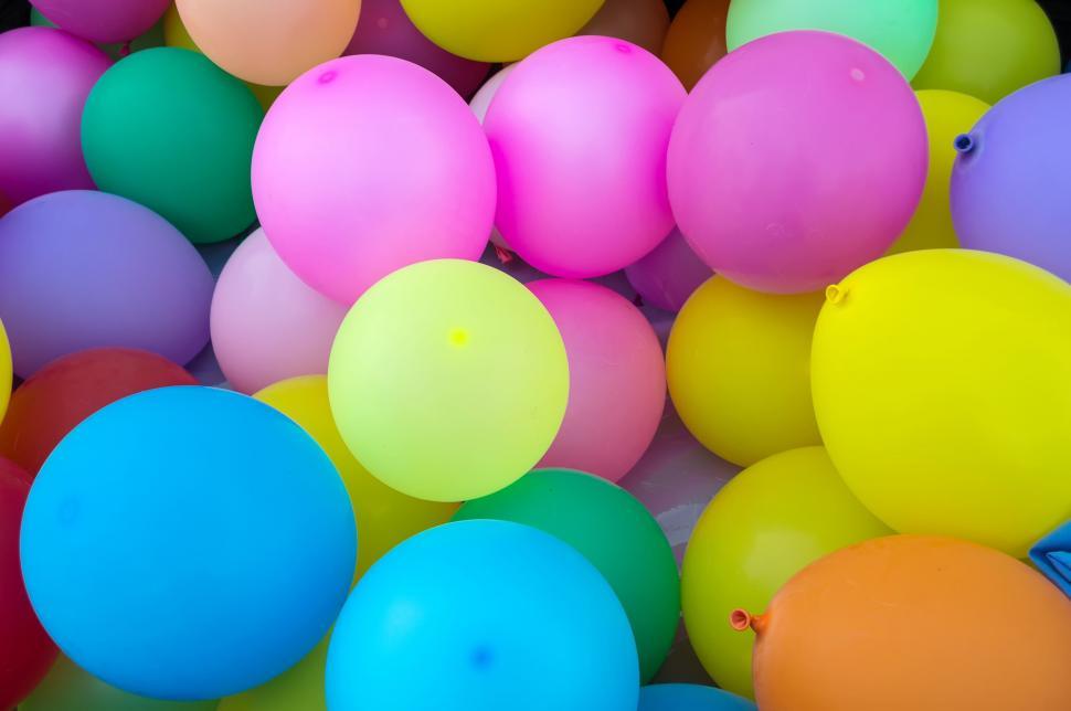 Free Image of Colorful Balloons  