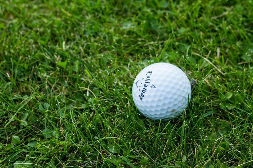 Free Image of White Golf Ball 