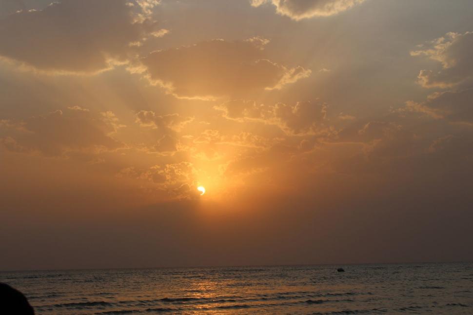 Free Image of Golden Sunset Over Sea  