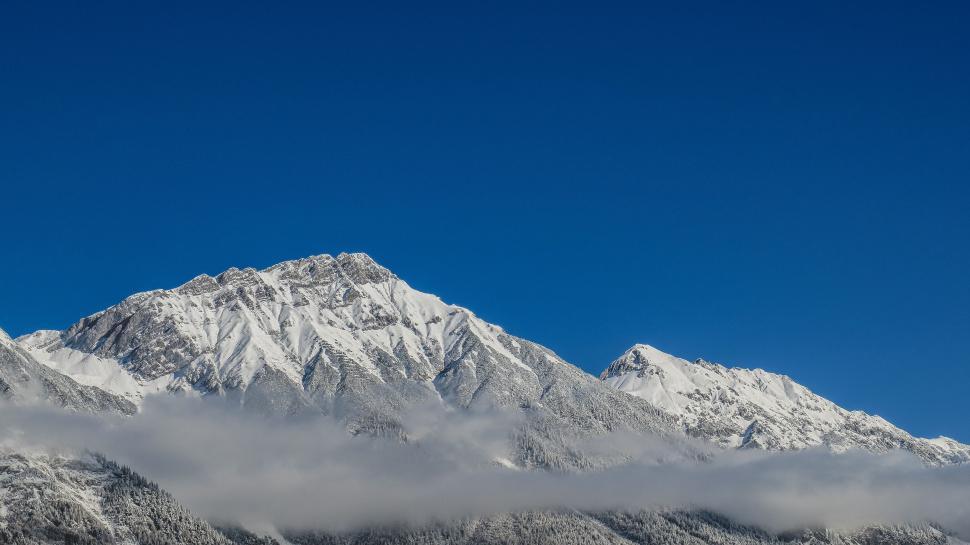 Free Image of Snow Mountains with sky  