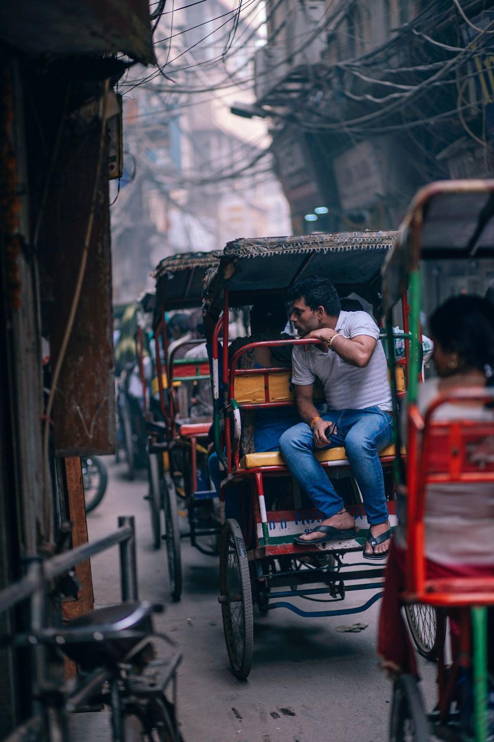 Free Image of Bicycle rickshaws in India 