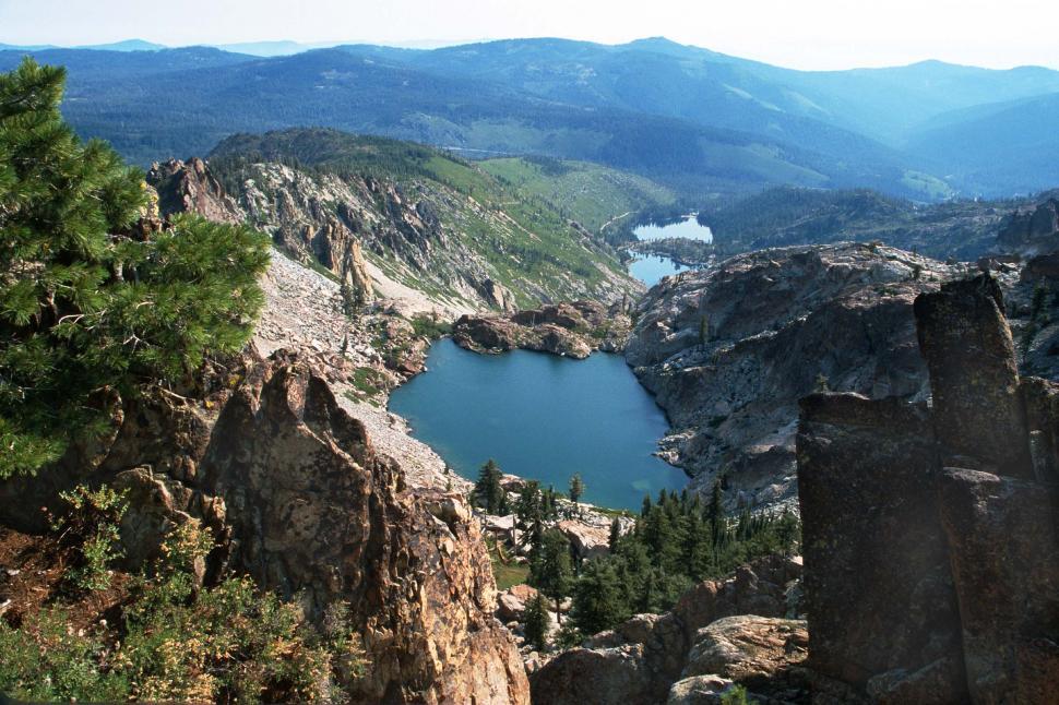 Free Image of Sierra Nevada lakes basin 