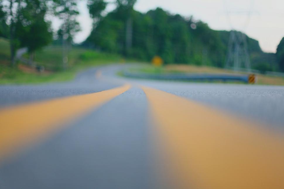 Free Image of Blurry Road  