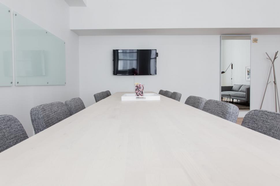 Free Image of Conference room and television 