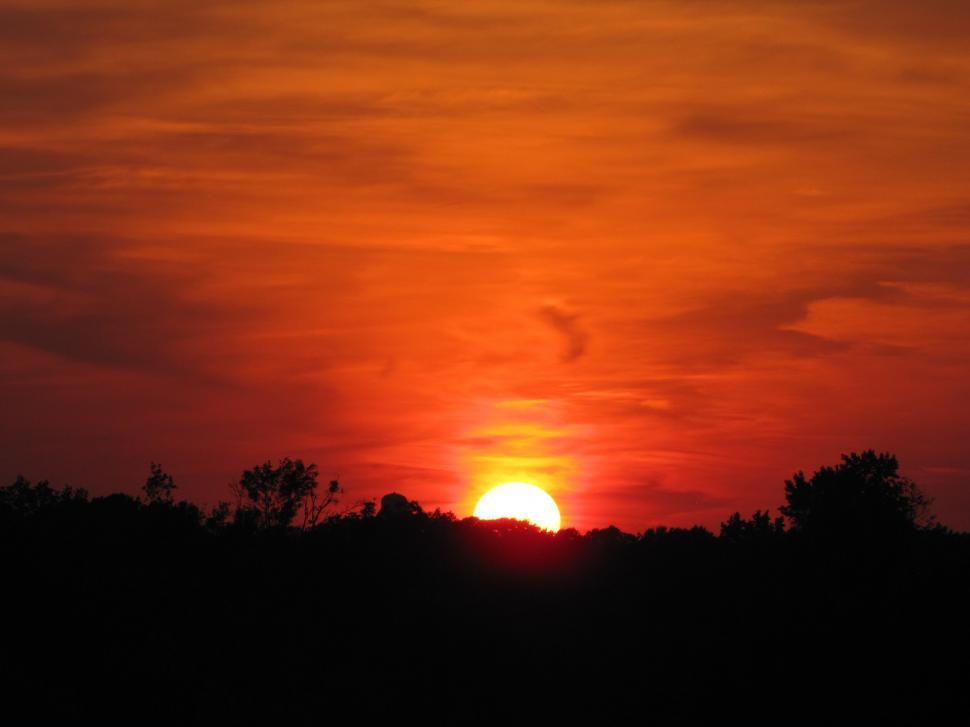 Free Image of Sunset With Orange Sky  