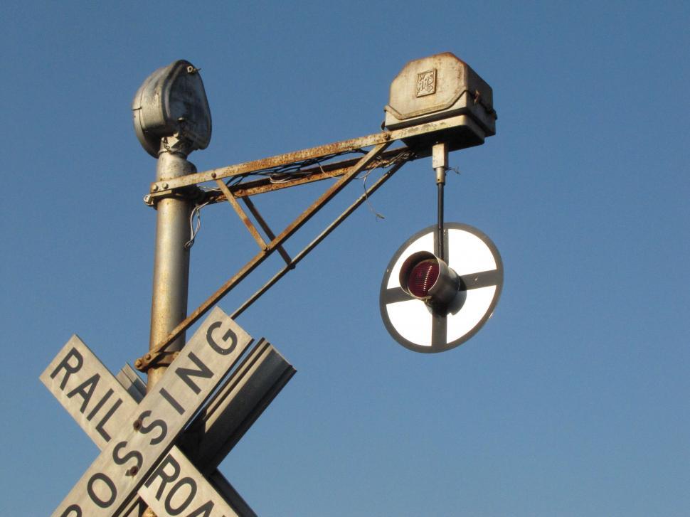 Free Image of Railroad Crossing Sign 