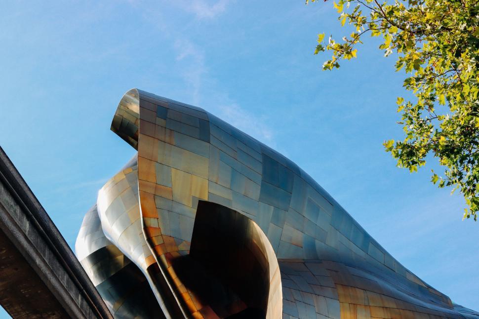 Free Image of Museum of Pop Culture with blue sky  