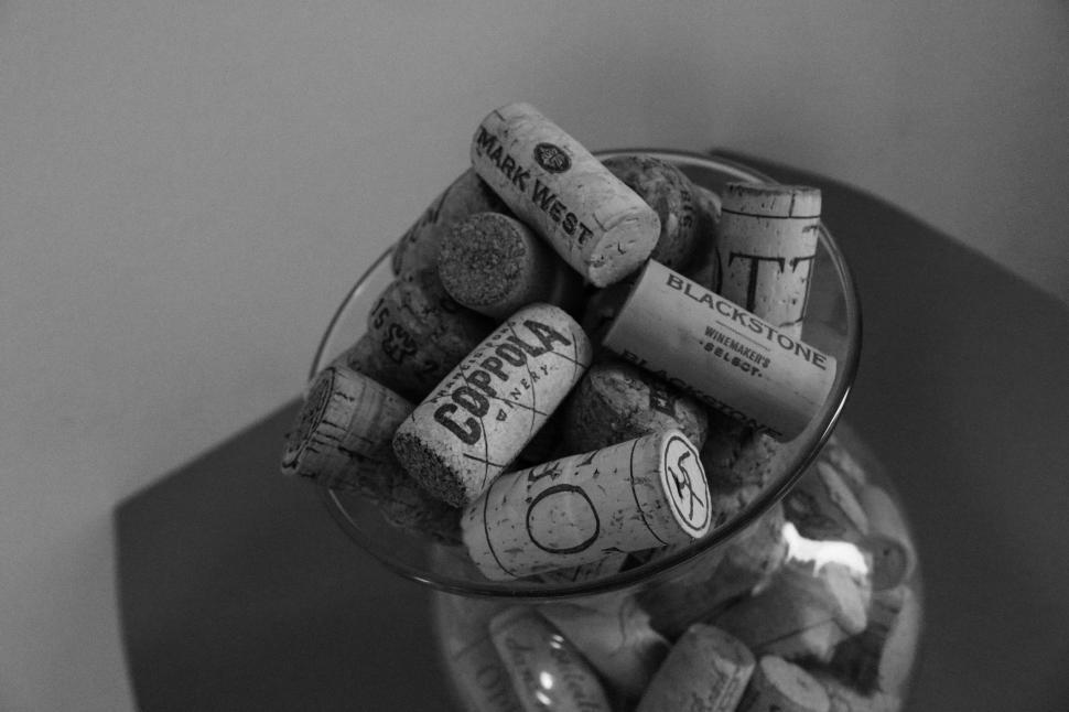 Free Image of Wine corks - B&W 