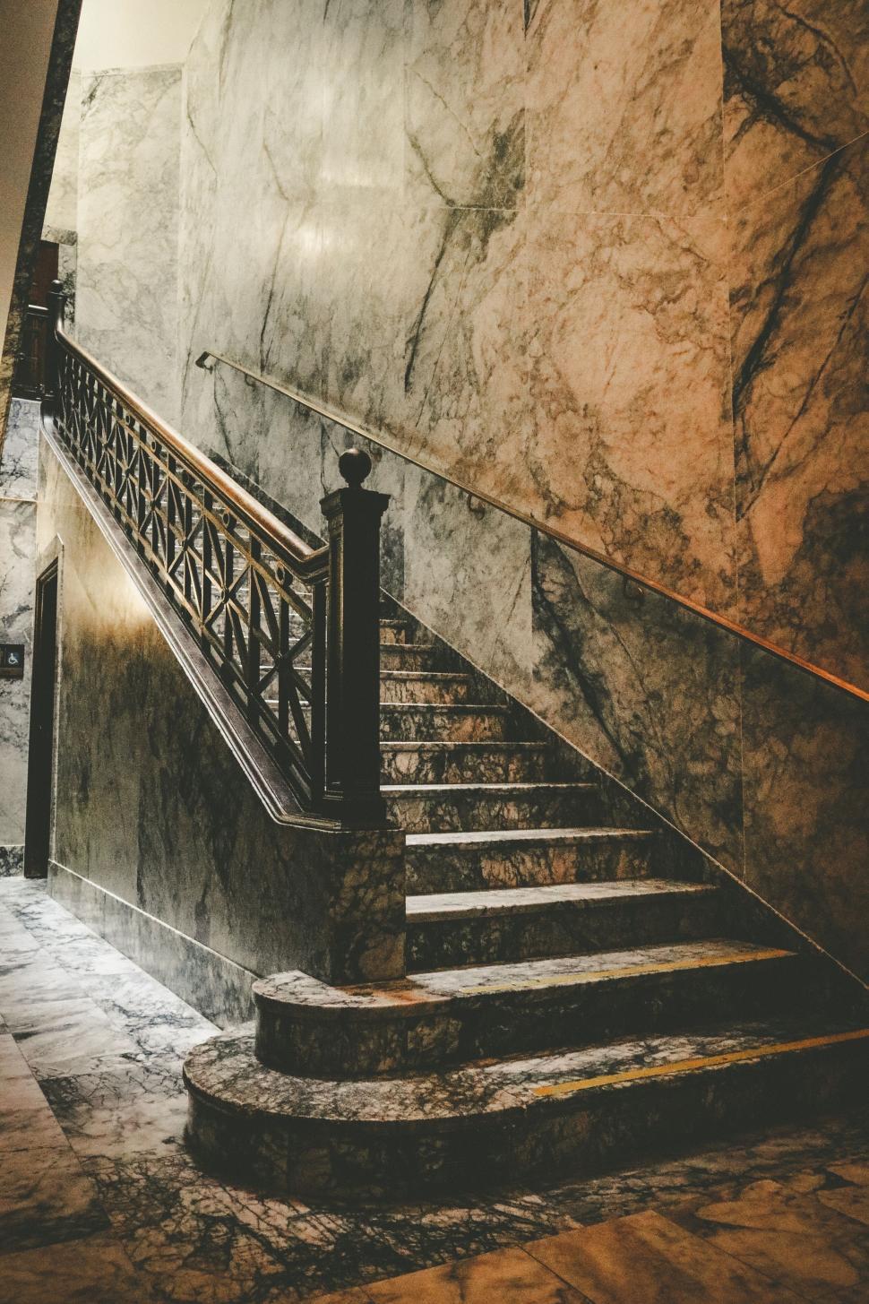 Free Image of Stairway - Washington State Capitol 