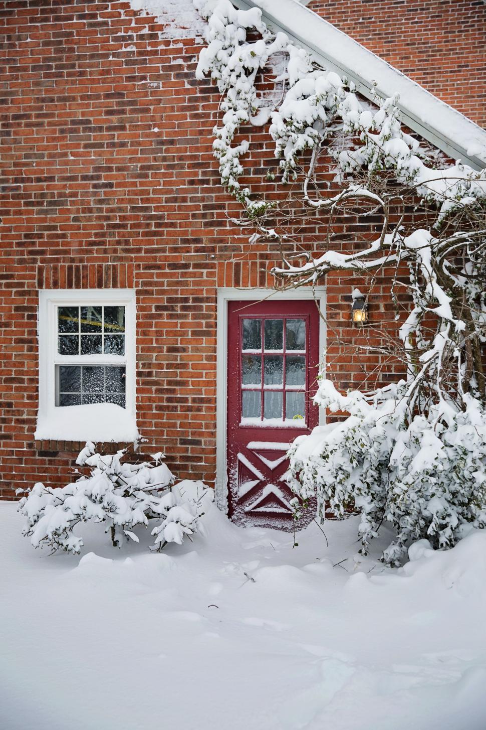 Free Image of House in Snow  