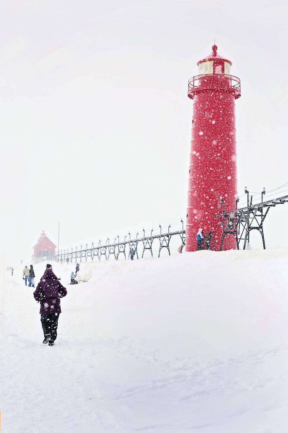 Free Image of Lighthouse in Snow 