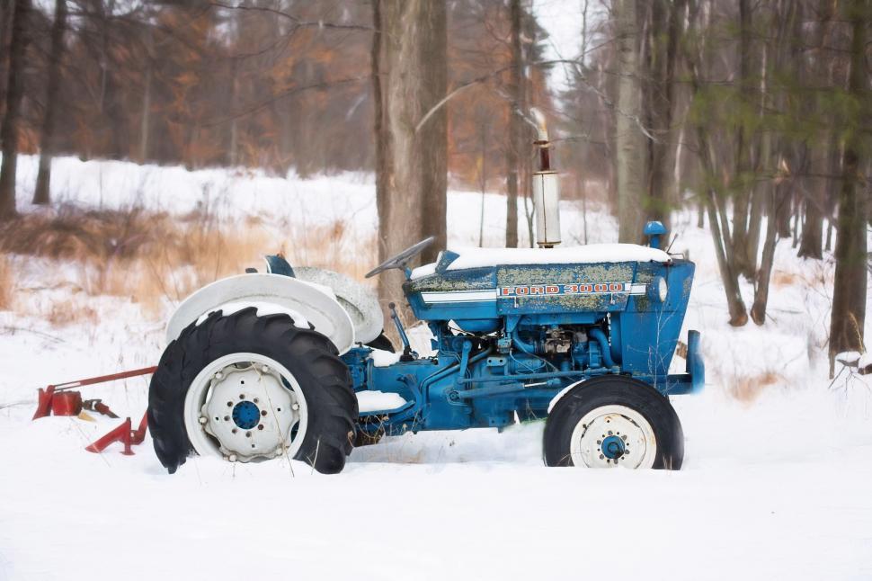 Free Image of Tractor in Snow 