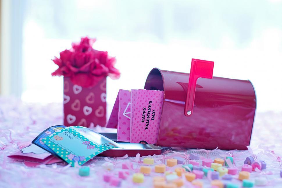Free Image of Valentines Day Cards and Gift  