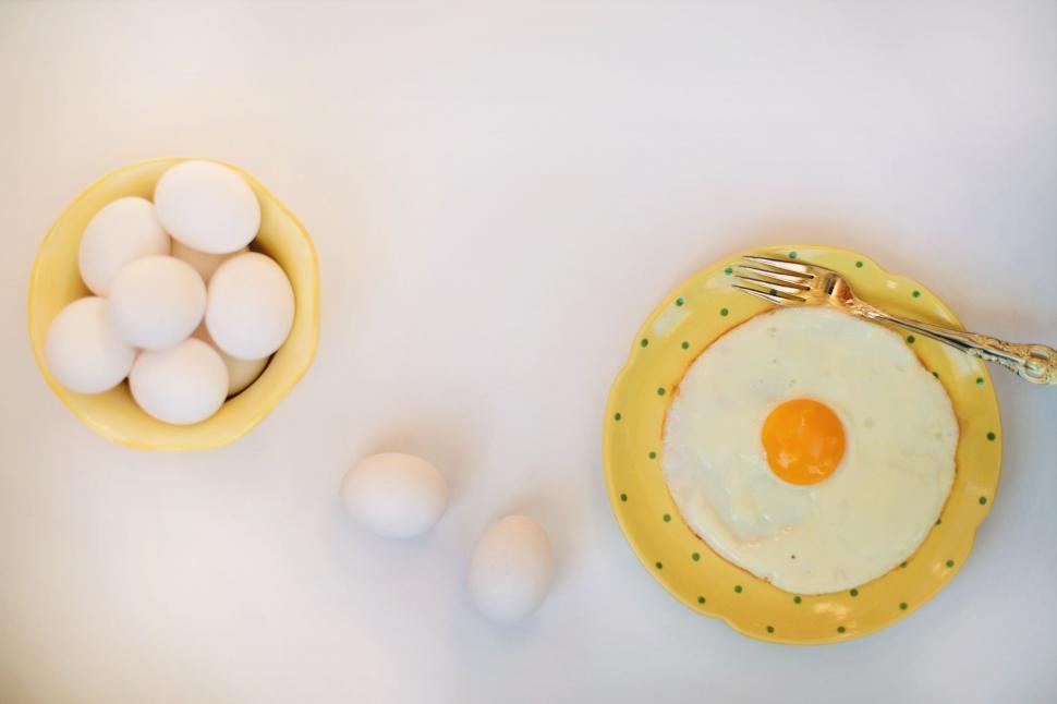Free Image of Fried Egg and Fork  