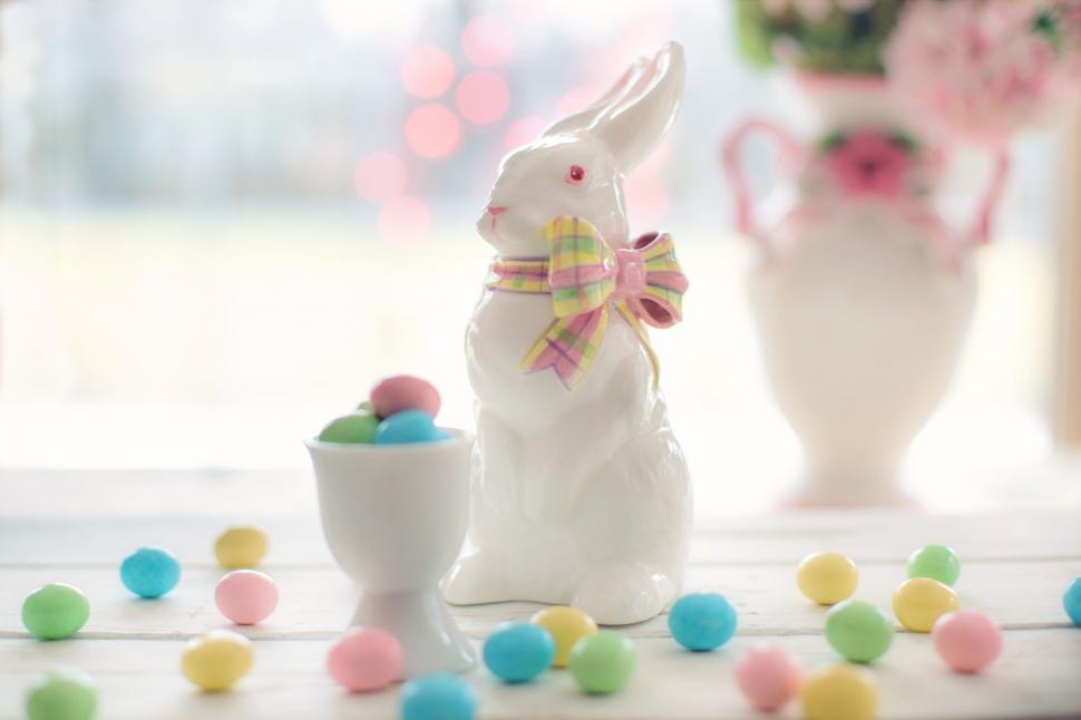 Free Image of Easter Bunny and Easter candies 