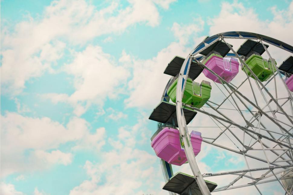Free Image of Ferris wheel 