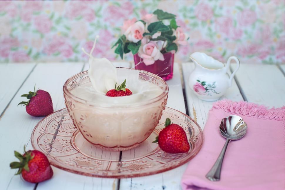Free Image of Strawberries and Milk with Flowers 