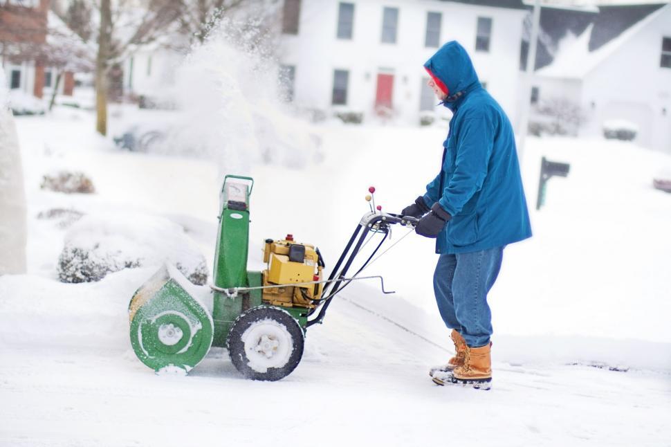 Free Image of Snow blower and Man 