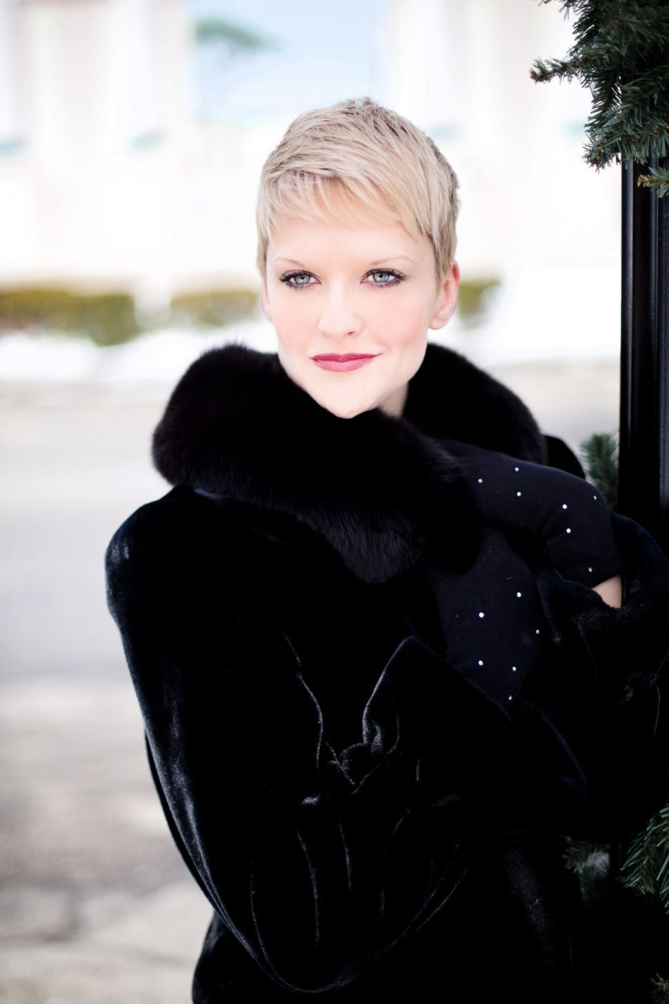 Free Image of Female Fashion Model With Short Blonde Hair 