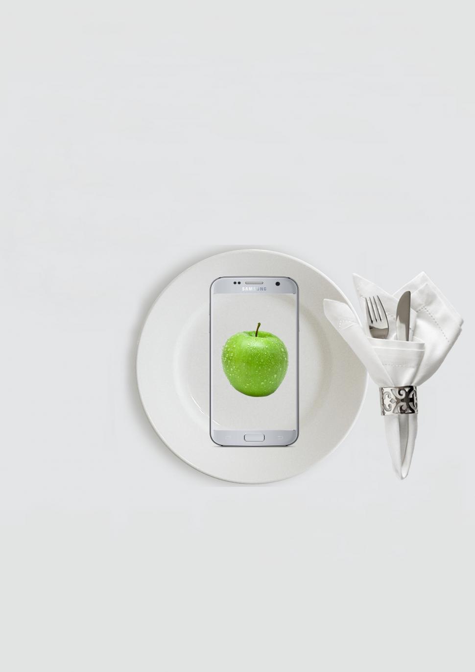 Free Image of Apple and Mobile Phone with fork and knife - Photomontage 
