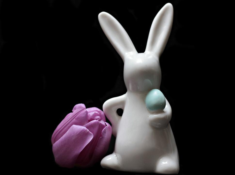 Free Image of Purple Flower and White Easter Bunny 